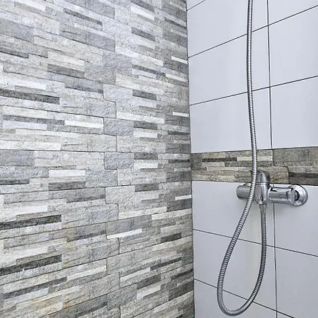 Hdfm Collection - Algas Lägenhet *